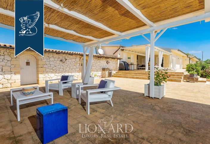 Image No.10-Villa de 7 chambres à vendre à Siracusa