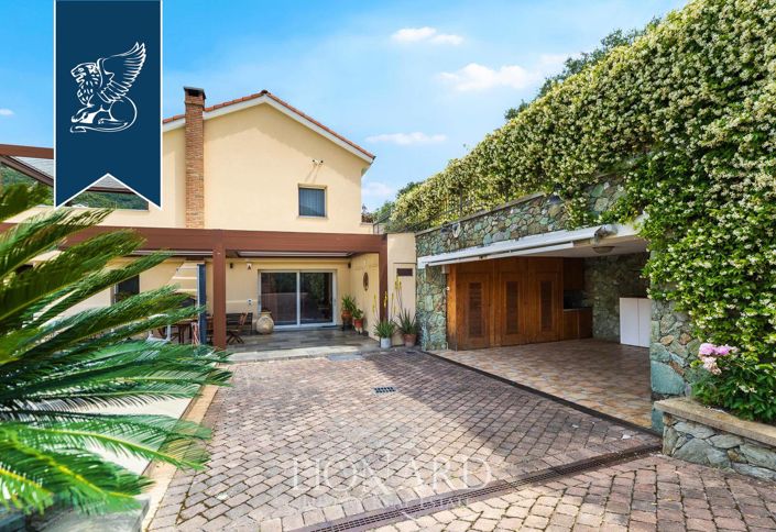 Image No.11-6 Bed Villa for sale