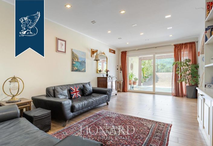 Image No.17-6 Bed Villa for sale