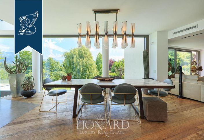 Image No.20-6 Bed Villa for sale