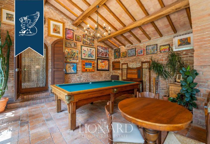 Image No.19-Ferme de 12 chambres à vendre à Asciano