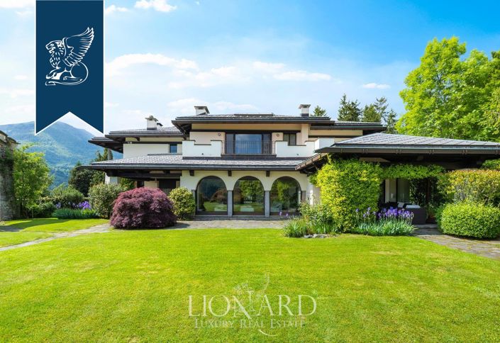 Image No.4-8 Bed Villa for sale