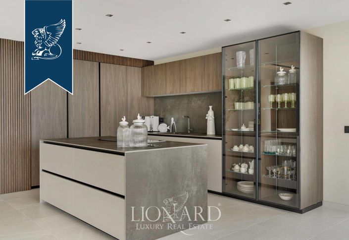 Image No.19-Villa de 9 chambres à vendre à Salò