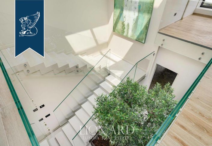 Image No.20-Villa de 9 chambres à vendre à Salò