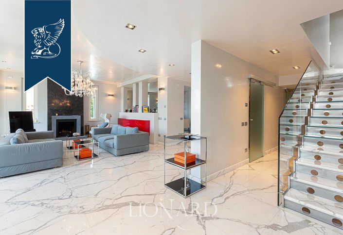 Image No.13-5 Bed Villa for sale