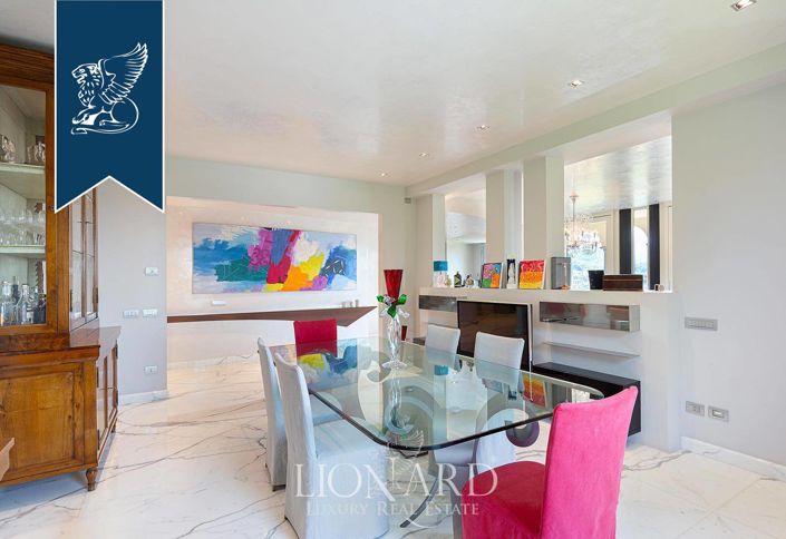 Image No.15-5 Bed Villa for sale