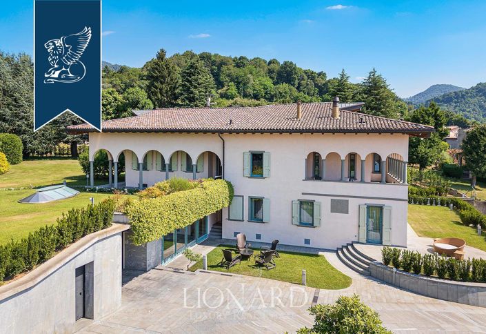 Image No.2-5 Bed Villa for sale