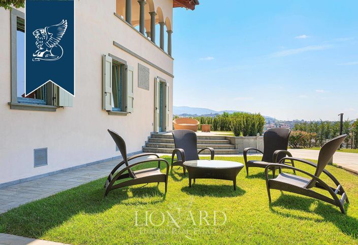 Image No.9-5 Bed Villa for sale