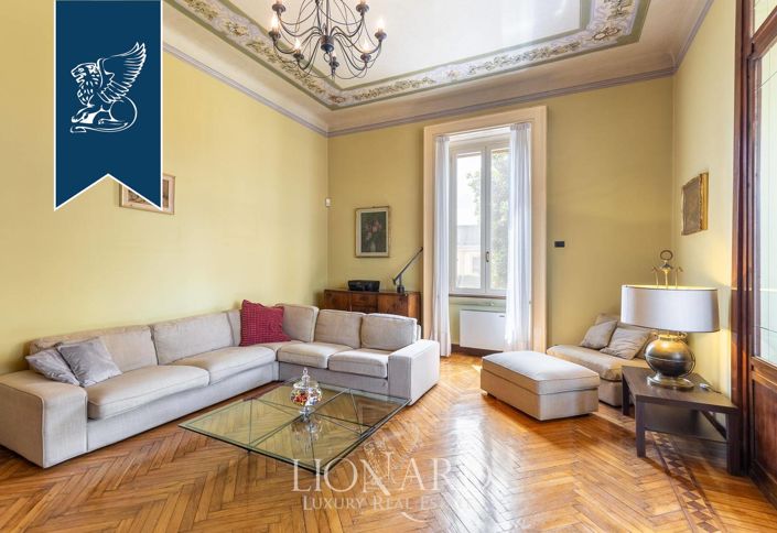 Image No.12-5 Bed Villa for sale