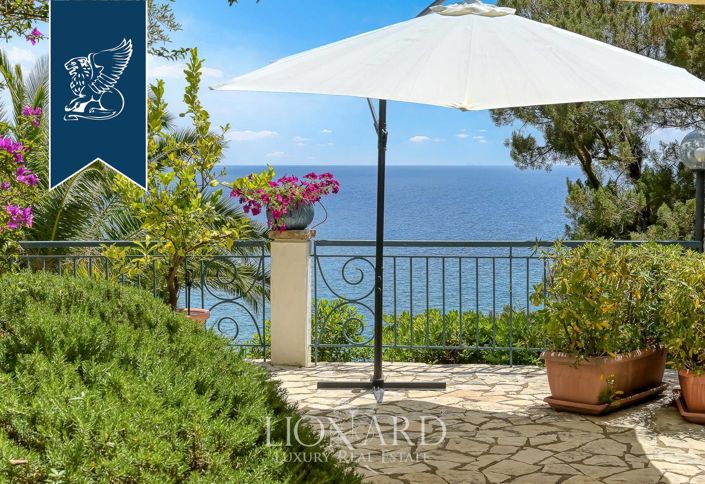 Image No.12-Villa de 4 chambres à vendre à San Felice Circeo