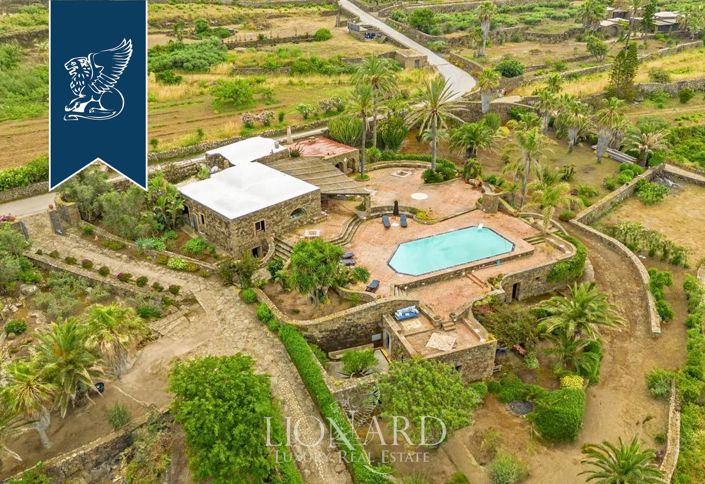 Image No.2-Villa de 5 chambres à vendre à Pantelleria