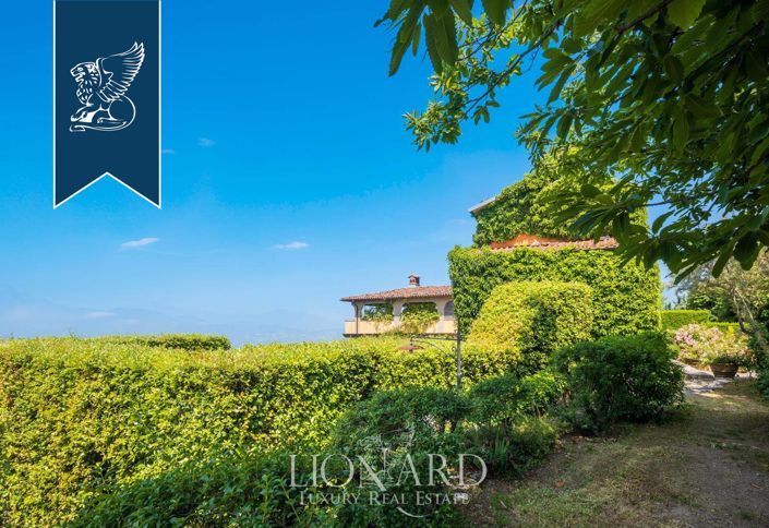 Image No.14-17 Bed Villa for sale