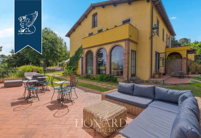 Image No.3-Ferme de 14 chambres à vendre à San Miniato