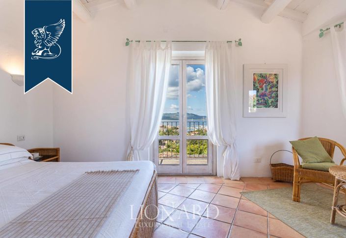 Image No.19-5 Bed Villa for sale