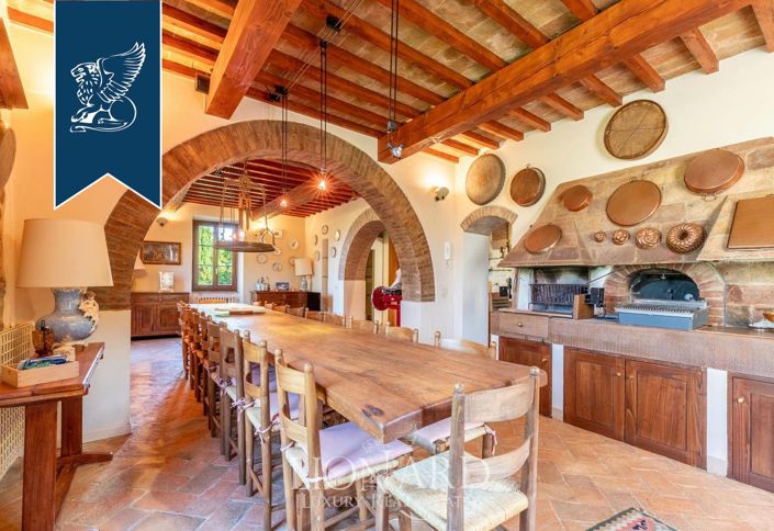 Image No.17-36 Bed Villa for sale