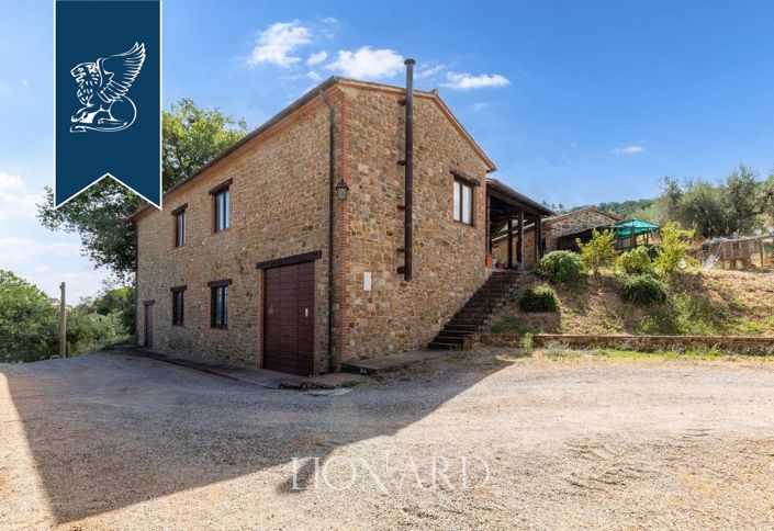 Image No.9-36 Bed Villa for sale