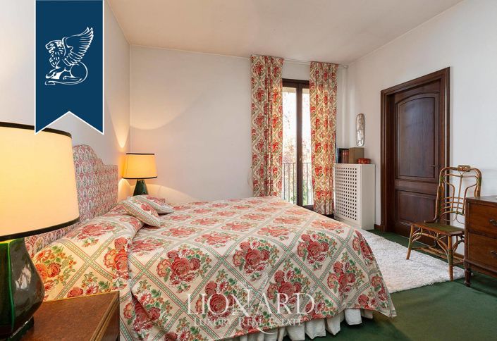 Image No.20-Villa de 9 chambres à vendre à Castelletto sopra Ticino