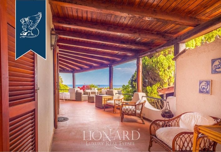 Image No.12-Villa de 10 chambres à vendre à San Felice Circeo