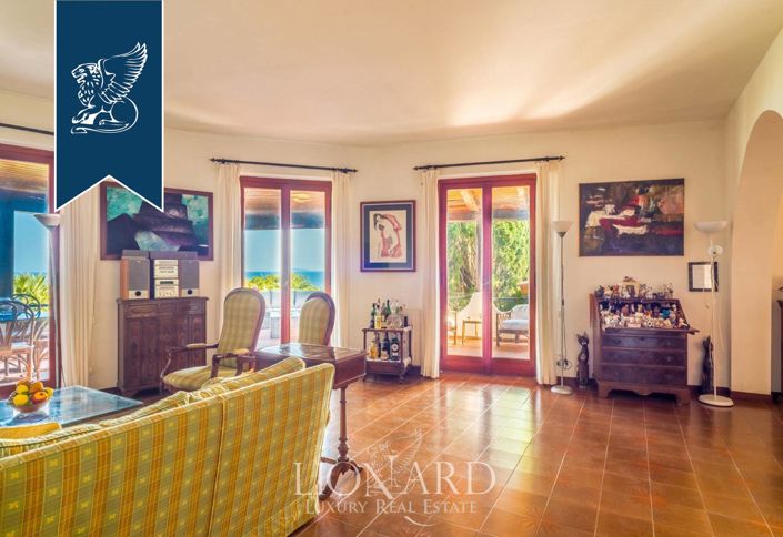 Image No.18-Villa de 10 chambres à vendre à San Felice Circeo