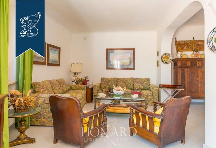 Image No.20-Villa de 10 chambres à vendre à San Felice Circeo