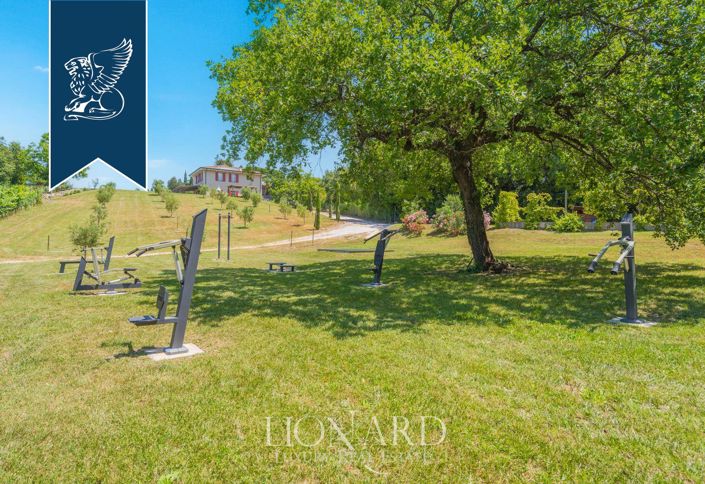 Image No.6-5 Bed Villa for sale