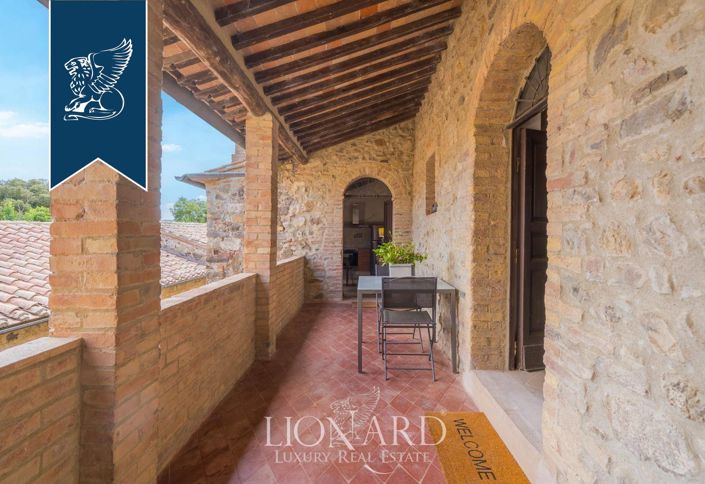 Image No.8-Ferme de 5 chambres à vendre à Montalcino