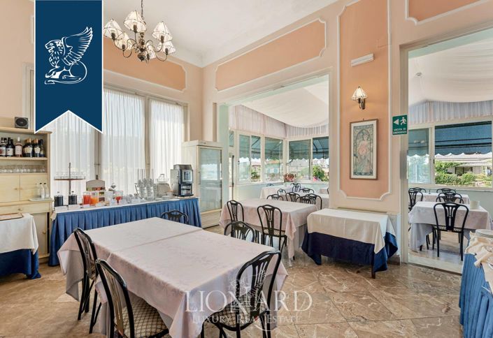 Image No.11-32 Bed Hotel for sale