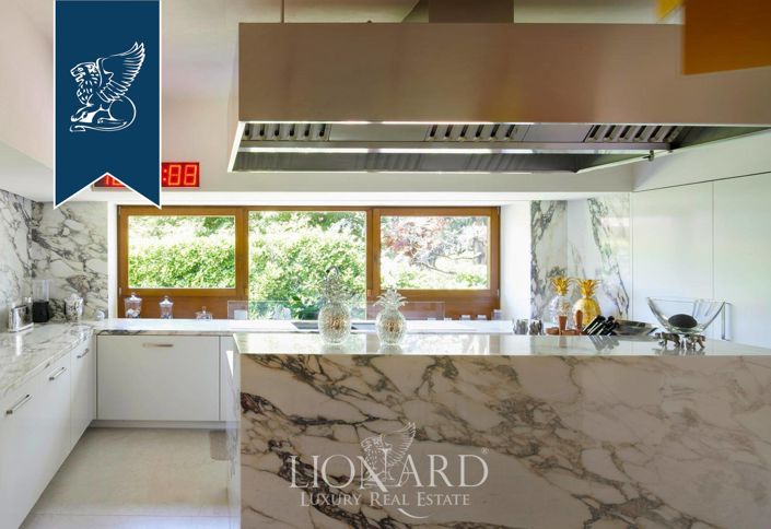 Image No.17-5 Bed Villa for sale