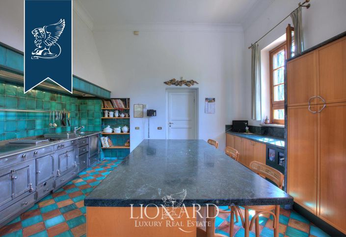 Image No.34-7 Bed Villa for sale