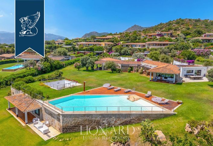 Image No.2-7 Bed Villa for sale