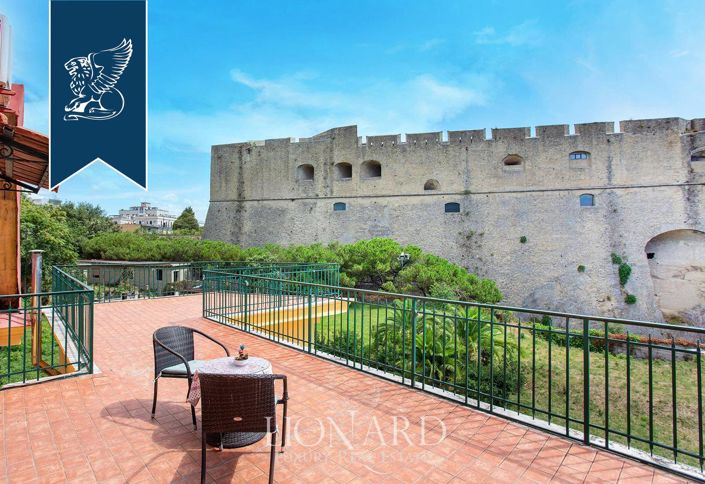 Image No.5-Villa de 6 chambres à vendre à Naples