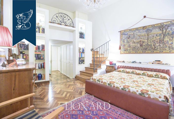 Image No.19-4 Bed Flat for sale