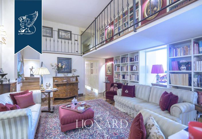 Image No.8-4 Bed Flat for sale