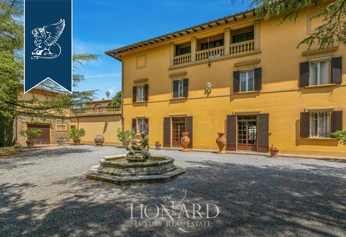 Image No.4-19 Bed Villa for sale