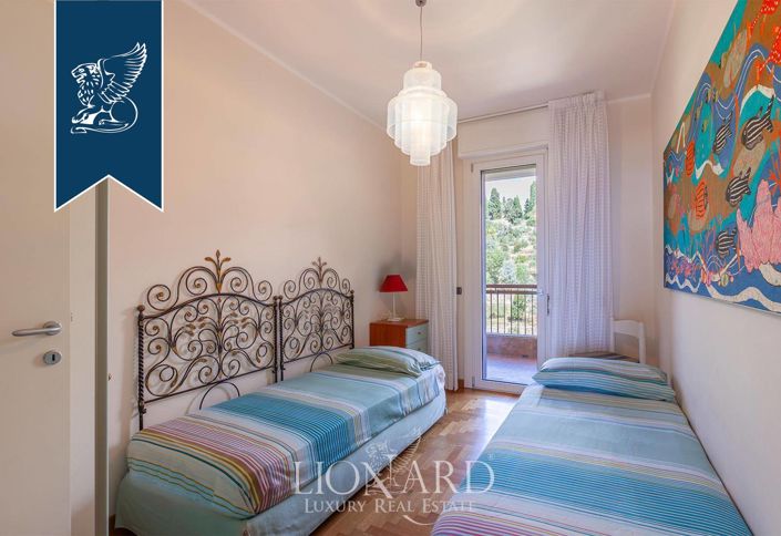 Image No.20-3 Bed Apartment for sale