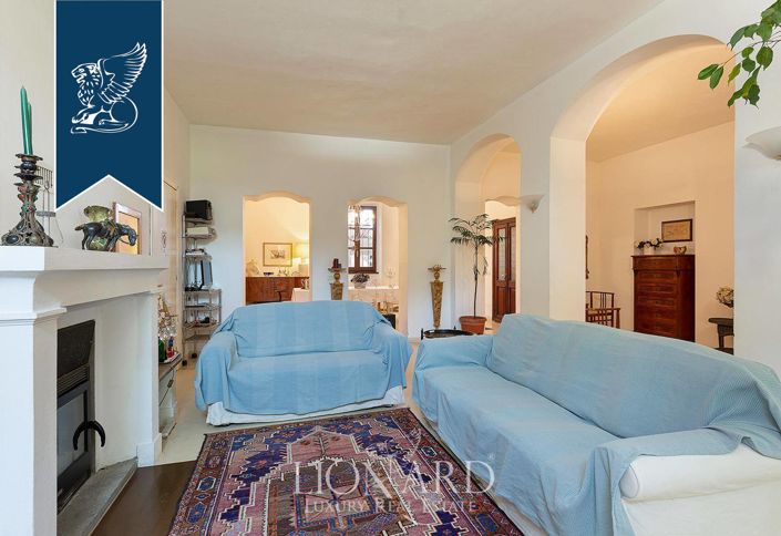 Image No.18-14 Bed Property for sale