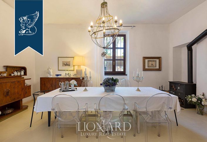 Image No.23-14 Bed Property for sale