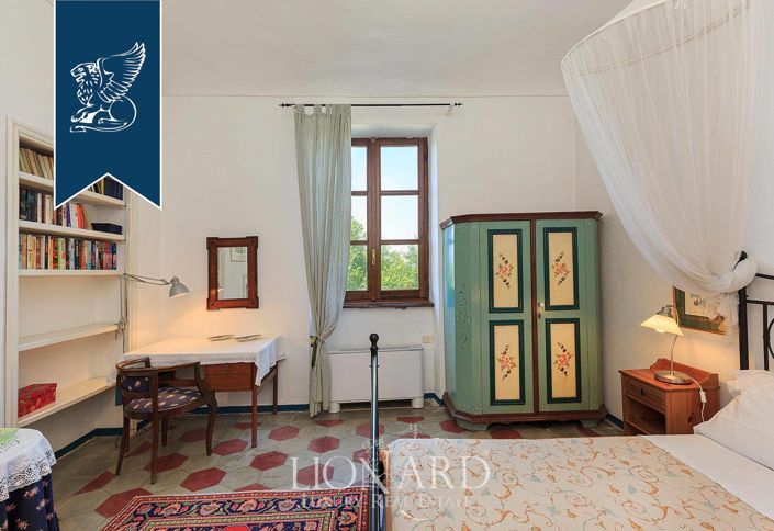 Image No.31-14 Bed Property for sale