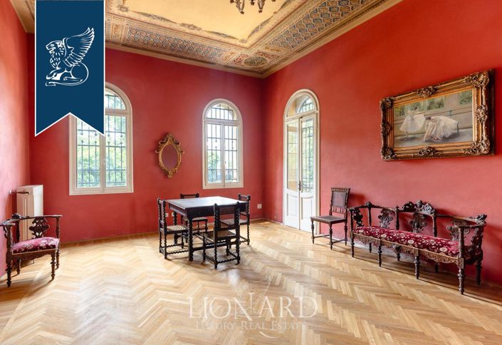 Image No.14-11 Bed Villa for sale