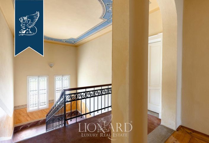 Image No.20-11 Bed Villa for sale