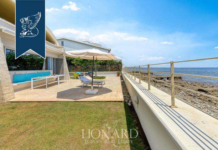 Image No.14-3 Bed Villa for sale