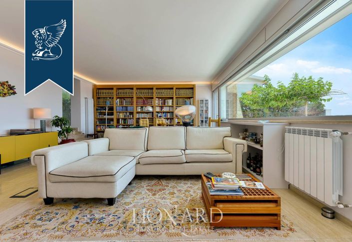 Image No.20-3 Bed Villa for sale