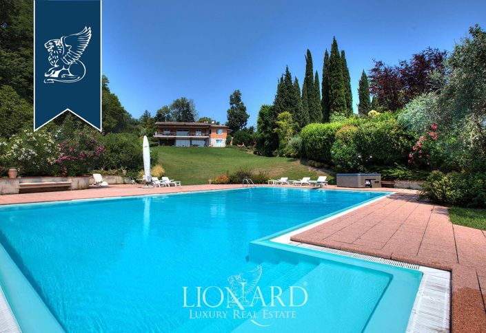 Image No.17-9 Bed Villa for sale