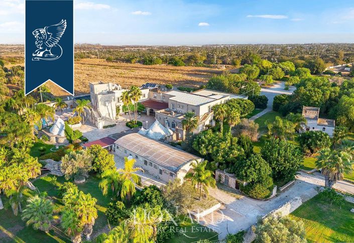 Image No.2-Ferme de 8 chambres à vendre à Francavilla Fontana