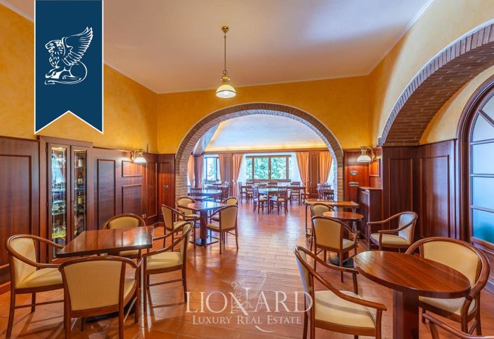 Image No.16-Ferme de 14 chambres à vendre à Sarteano