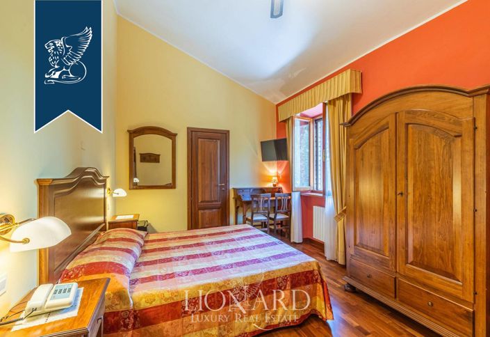 Image No.19-Ferme de 14 chambres à vendre à Sarteano