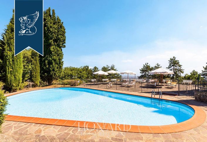 Image No.8-Ferme de 14 chambres à vendre à Sarteano