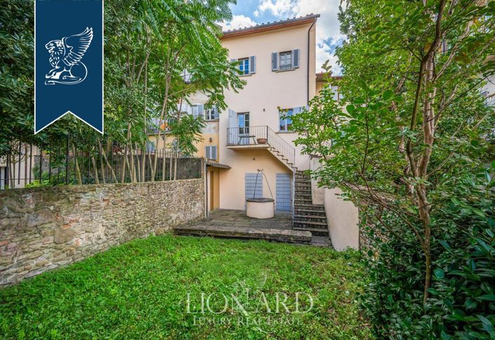 Image No.20-4 Bed Property for sale