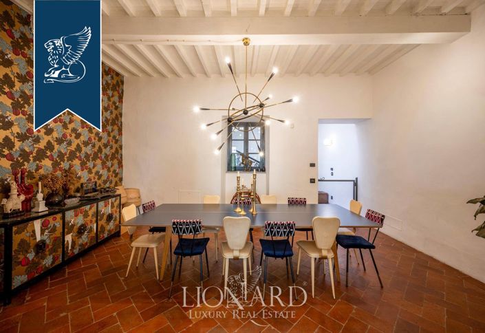 Image No.7-4 Bed Property for sale