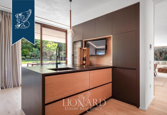 Image No.14-3 Bed Villa for sale